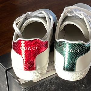 Ace Embroidered Gucci Sneakers size 36 European.